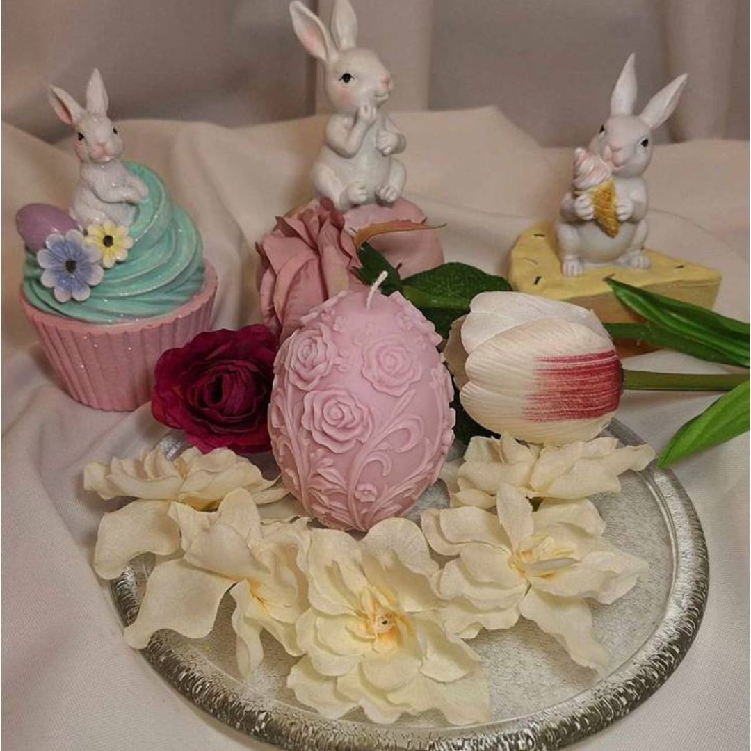 ΑΥΓΟ ΜΕ ΤΡΙΑΝΤΑΦΥΛΛΑ ΧΡΩΜΑΤΟΣ ΛΙΛΑ